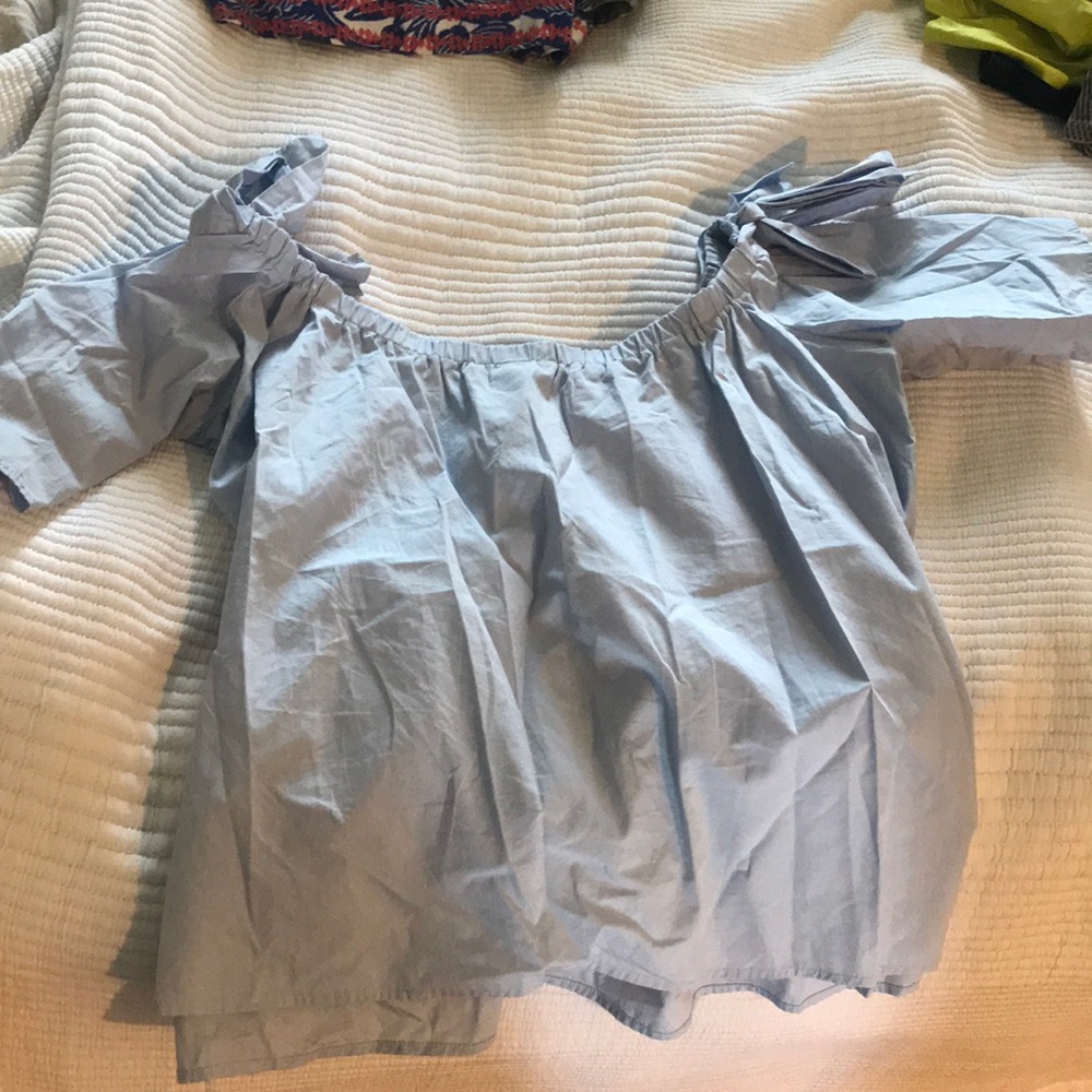 H&M OFF THE SHOULDER TOP